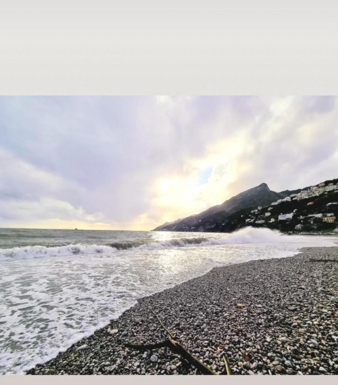 Midnight Sun Panzió Vietri Kültér fotó